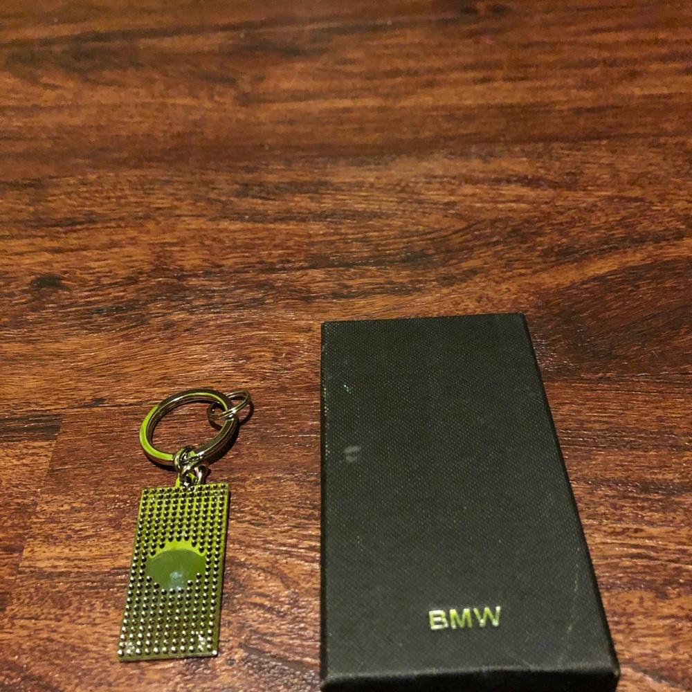 Authentic BMW Key Chain With Box - Picture 3 of 3